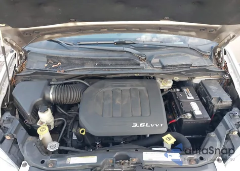 2012 Chrysler Town & Country Limited from USA, damaged, VIN 2C4RC1GG8CR237367